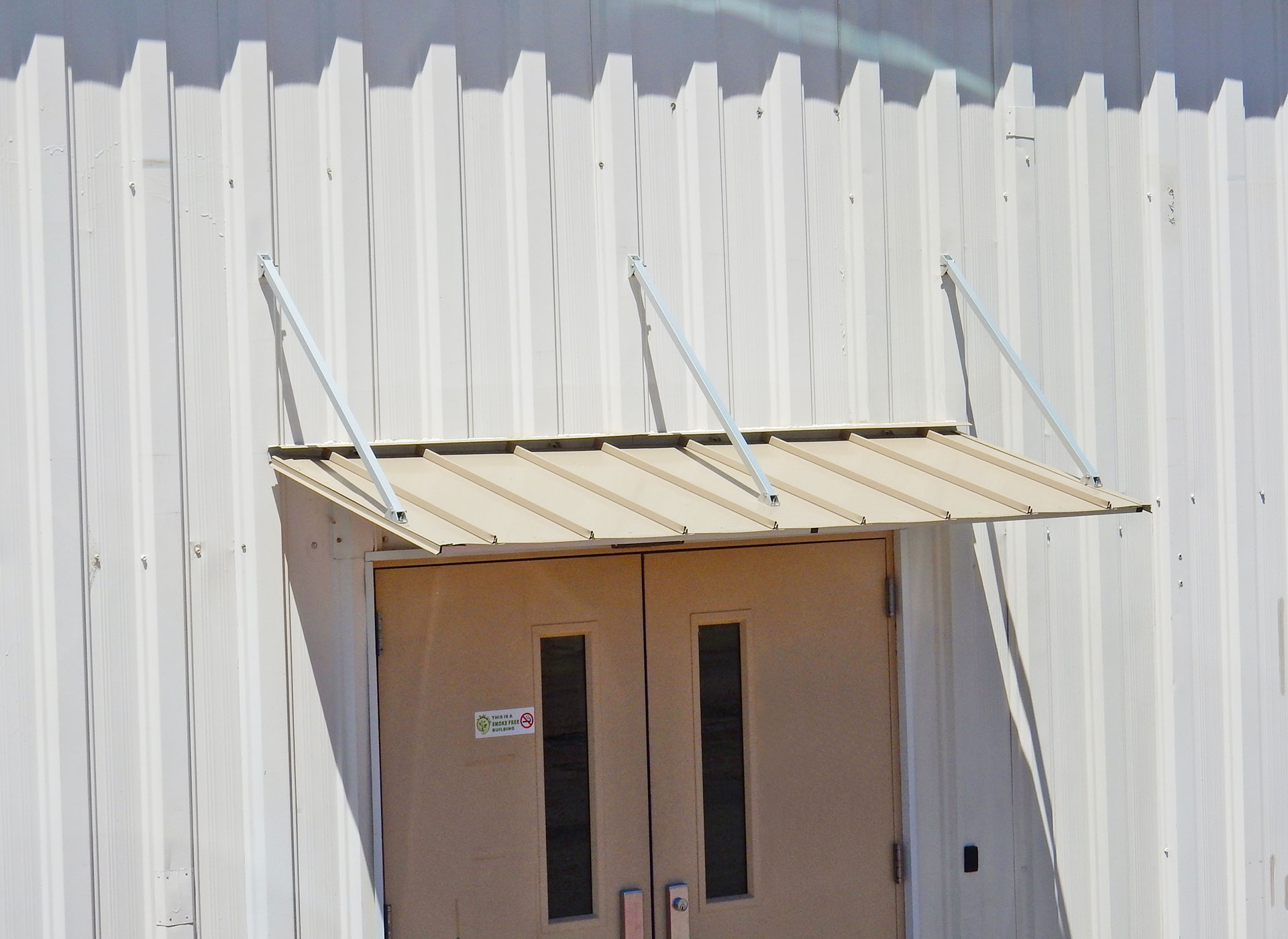 Austin Standing Seam Awning with Overhead Braces